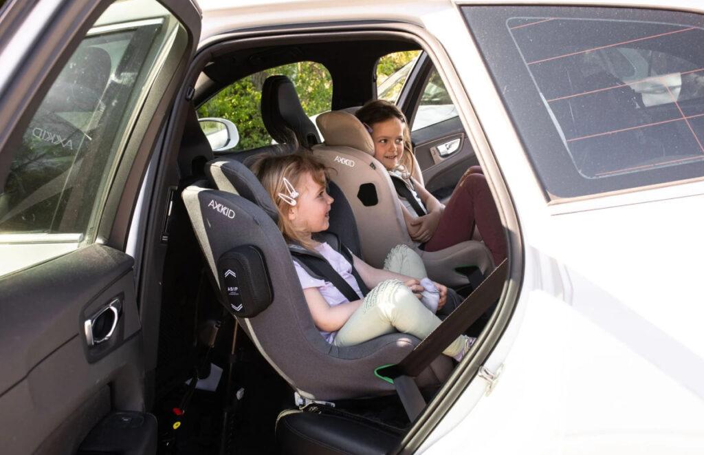 axkid minikid 4 bezbedno auto sedište za dete